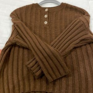 Cute brown sweater
